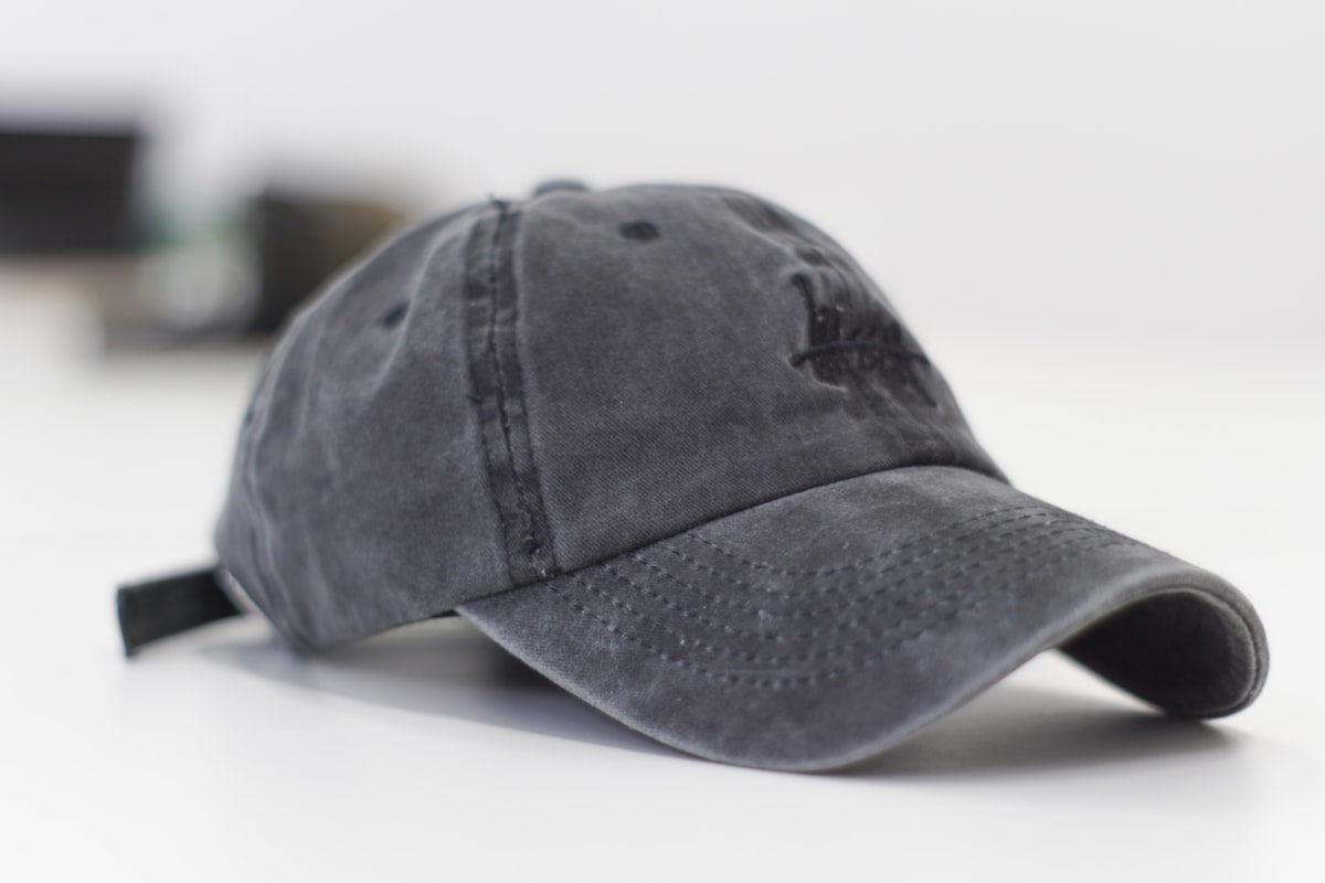 Merino Muts — Antraciet